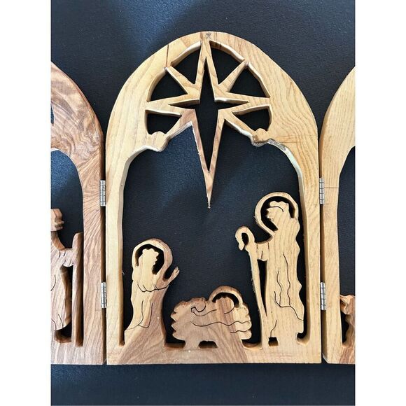 Hand Carved Rosewood Nativity Panel - Picture 5 of 8